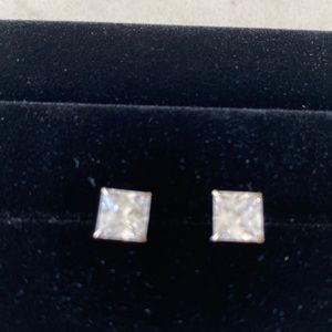 14k yellow gold princess cut  cz studs